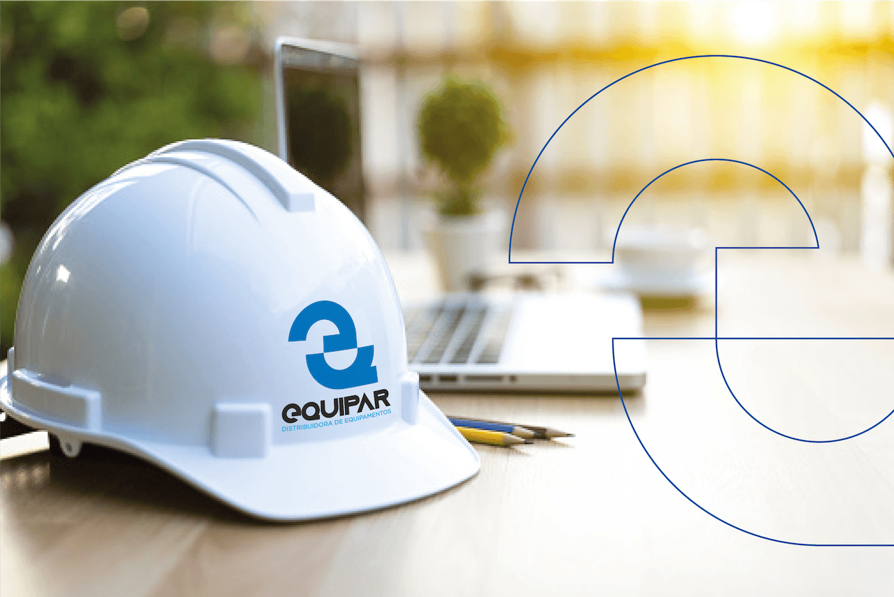 Equipar Distribuidora de Equipamentos - capacete com logo